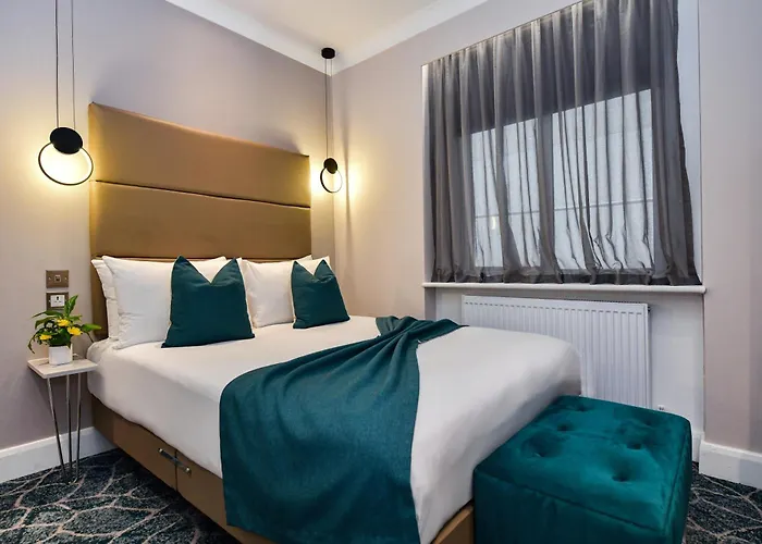 Queens Park Premier London Hyde Park